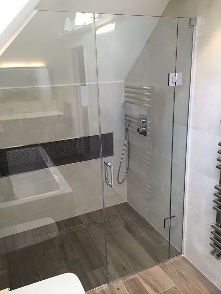 Loft Sloping Ceiling Showers Glass360 Specialist And Bespoke