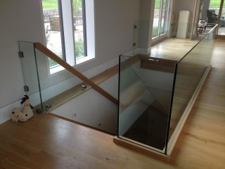 Frameless glass stair balustrade