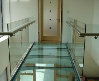 Glass floor walkway glass balustrade