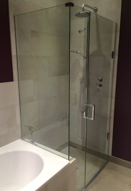 made to measure shower screens uk